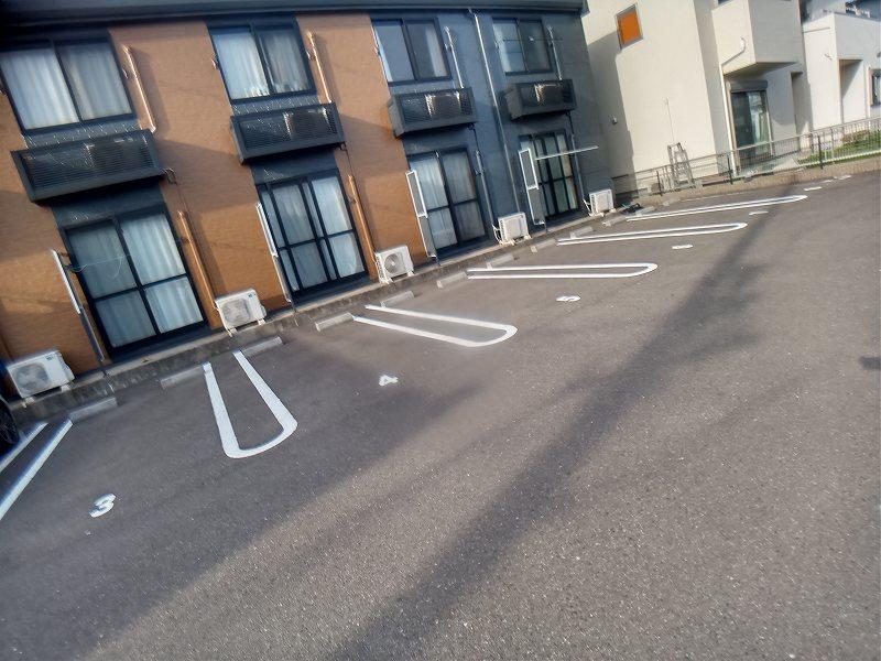 橋爪中(35390)の外観・駐車場イメージ1枚目