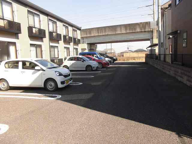 グランロッシュ(31272)の外観・駐車場イメージ1枚目
