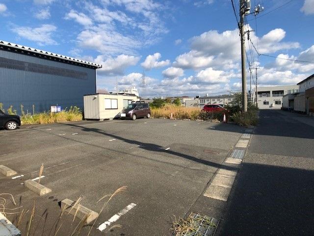 南安長2丁目136駐車場の外観・駐車場イメージ1枚目