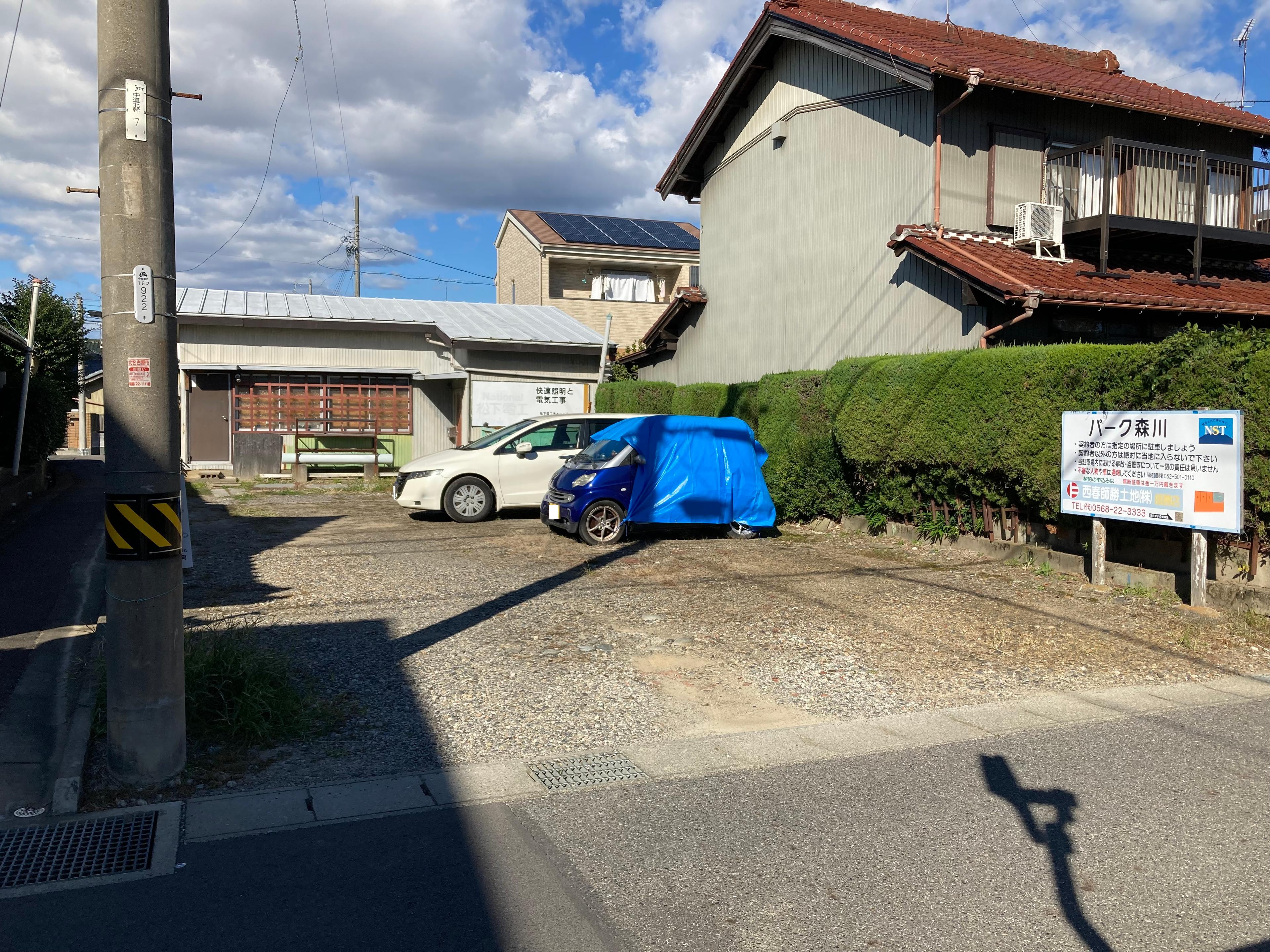 パーク森川の外観・駐車場イメージ1枚目