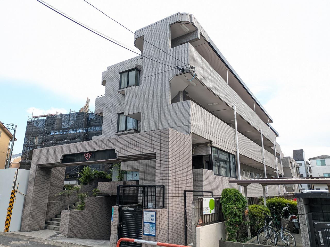アンダルシア浦安（バイク置き場のみ入居者限定）の外観・駐車場イメージ1枚目