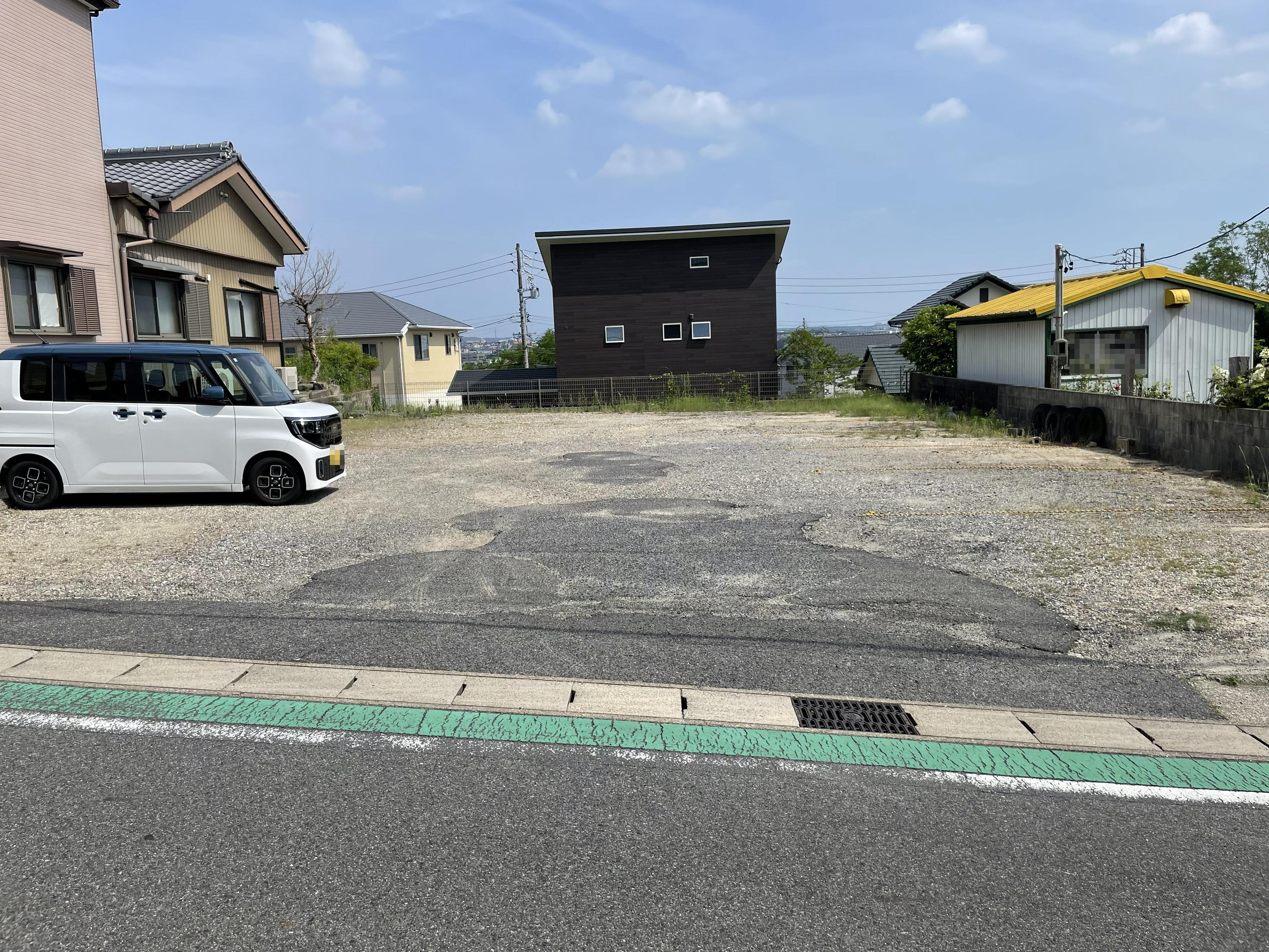 東山町(水野)駐車場の外観・駐車場イメージ1枚目