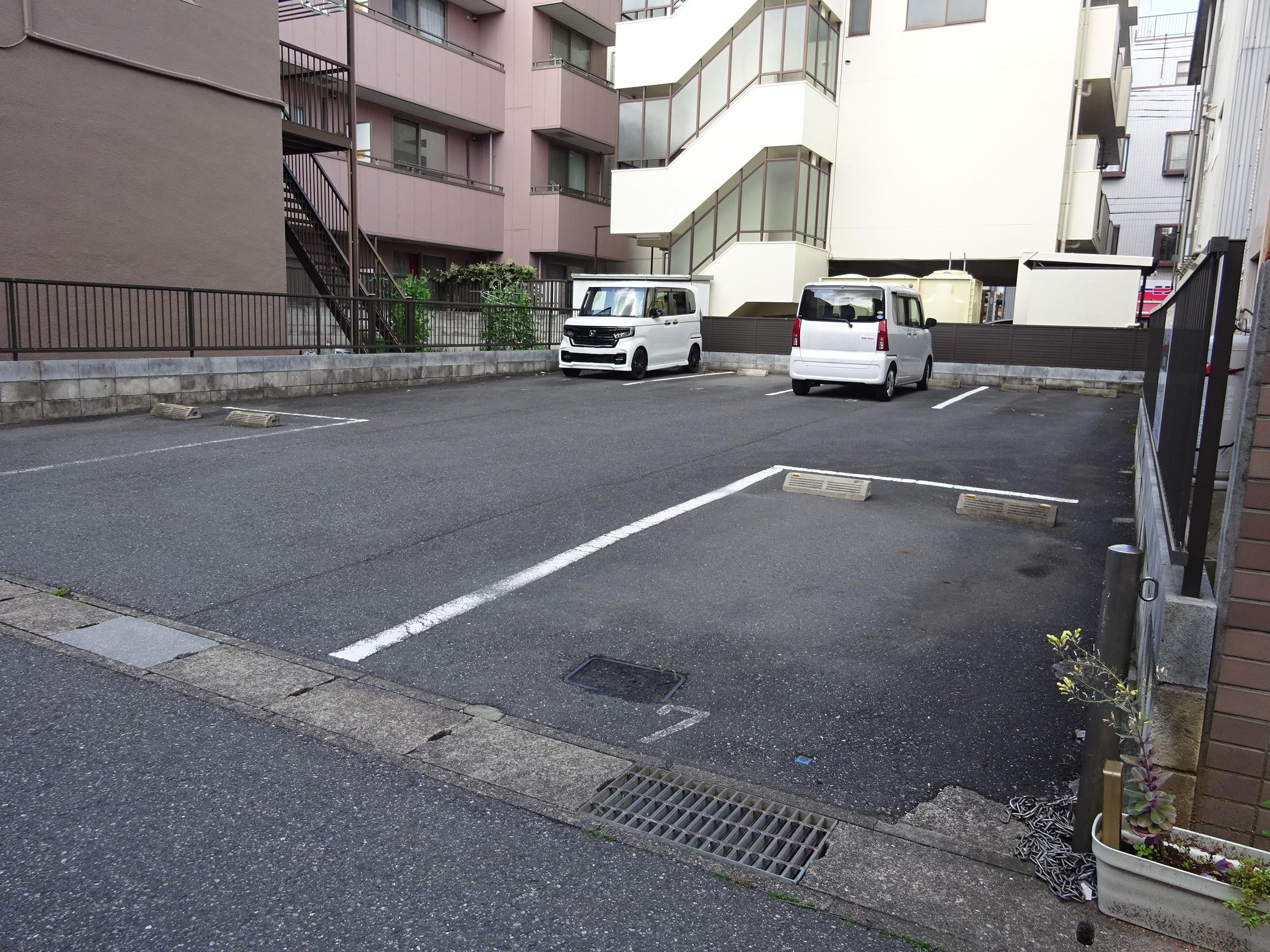 稔台1丁目駐車場の外観・駐車場イメージ3枚目