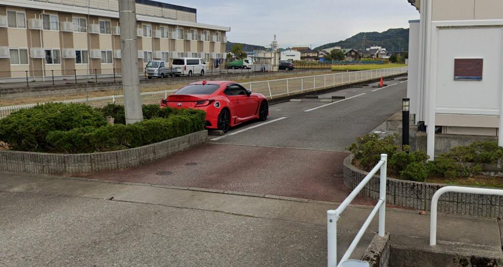 ロベリア(23760)の外観・駐車場イメージ1枚目