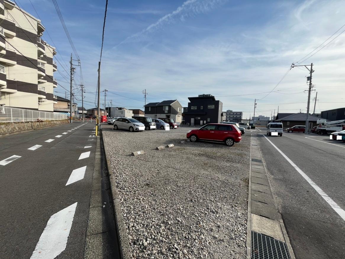 竹ノ花パーキングⅡの外観・駐車場イメージ2枚目