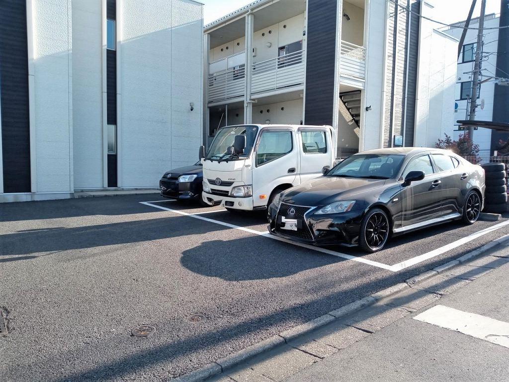 フレールⅡ(55146)の外観・駐車場イメージ1枚目