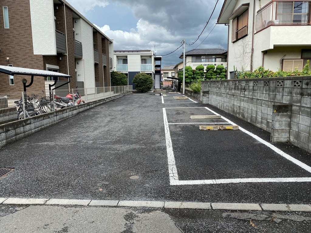 クラージュ日進(52239)の外観・駐車場イメージ1枚目