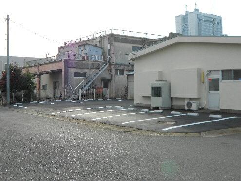 保坂商店駐車場の外観・駐車場イメージ2枚目