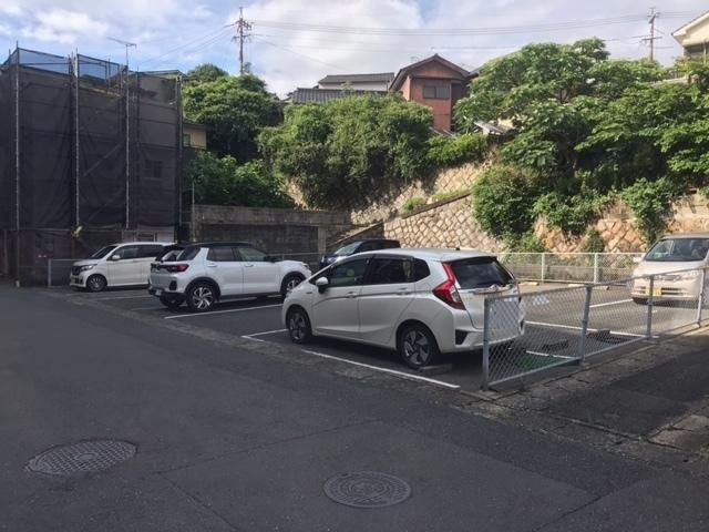 杉山ガレージ　Aの外観・駐車場イメージ2枚目