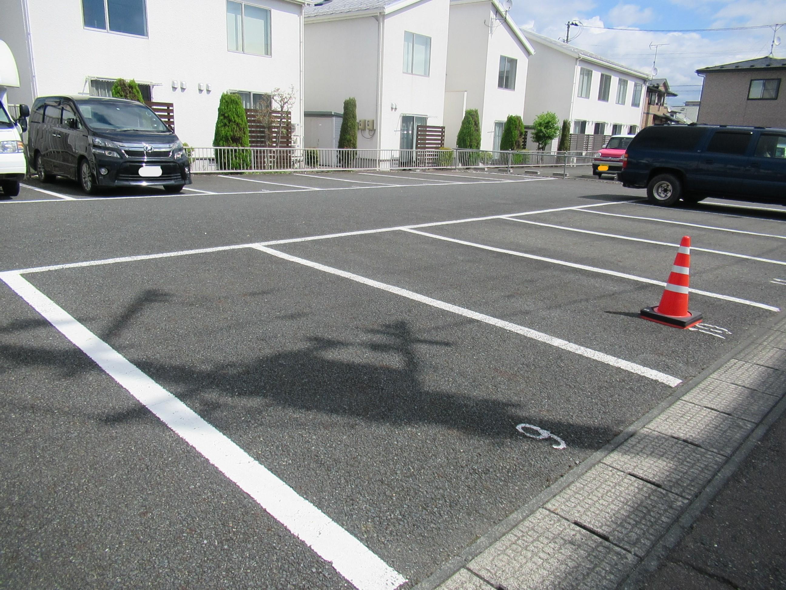 向中野パーキングの外観・駐車場イメージ1枚目