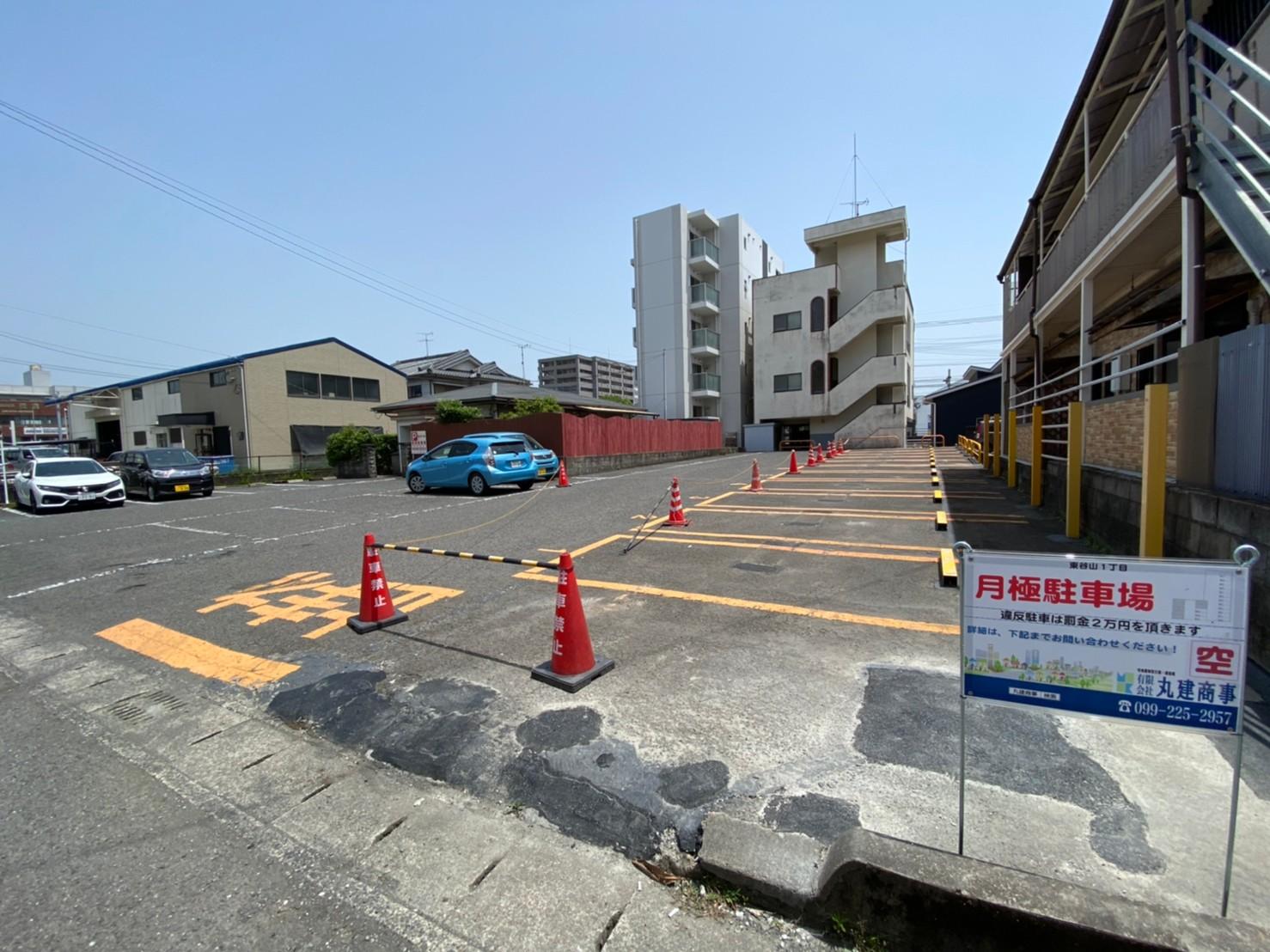 東谷山1丁目月極駐車場の外観・駐車場イメージ1枚目