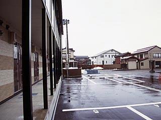 クレベール(25822)の外観・駐車場イメージ1枚目