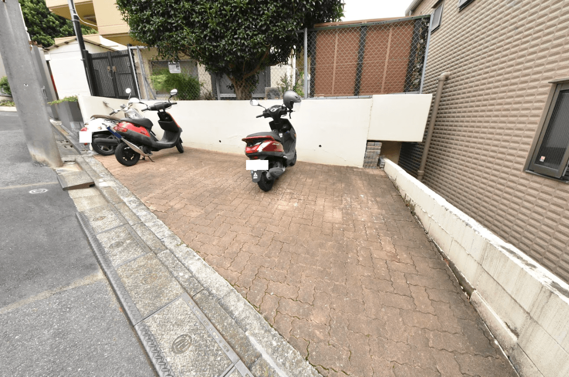 ｲﾙﾌｨｵｰﾚ板橋の外観・駐車場イメージ1枚目