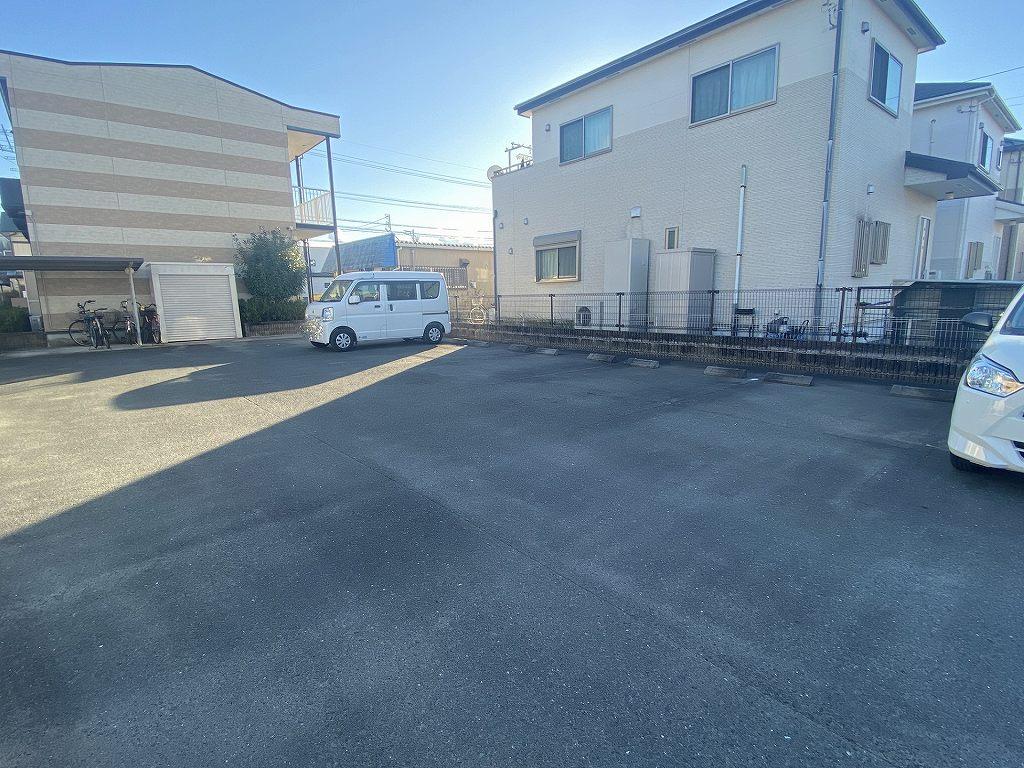 ファーム(37907)の外観・駐車場イメージ1枚目