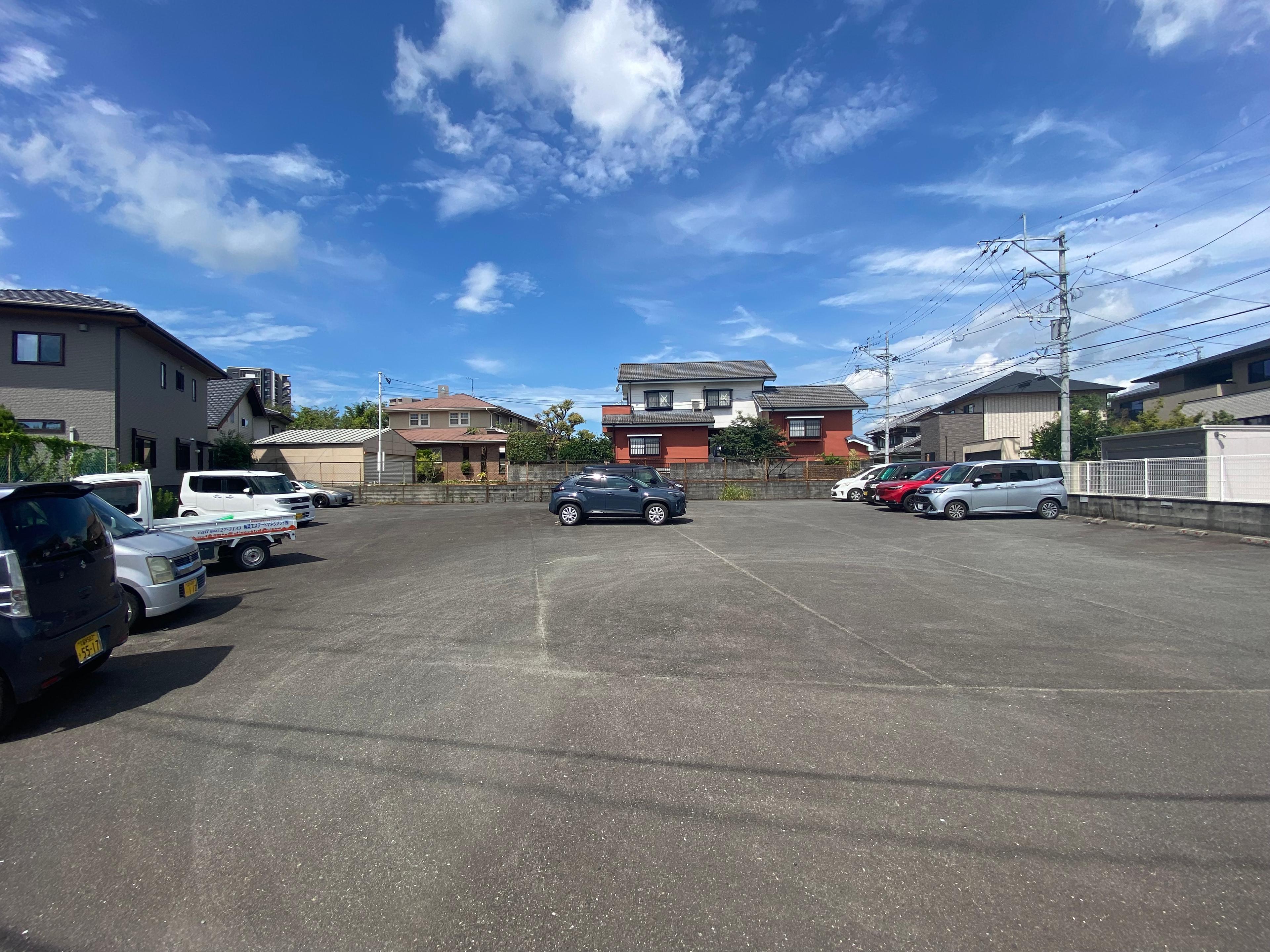 南屋敷月極駐車場の外観・駐車場イメージ2枚目