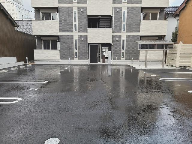 アリオ東本町駐車場（条件付）の外観・駐車場イメージ1枚目