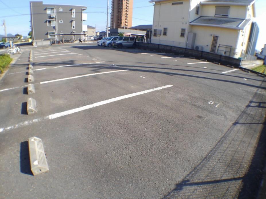 サンシャイン２６(27114)の外観・駐車場イメージ2枚目