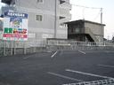 諸岡パーキングの駐車場