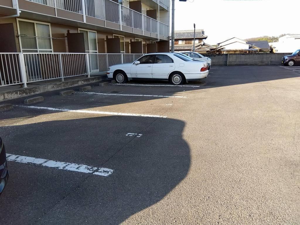 川添(16509)の外観・駐車場イメージ2枚目