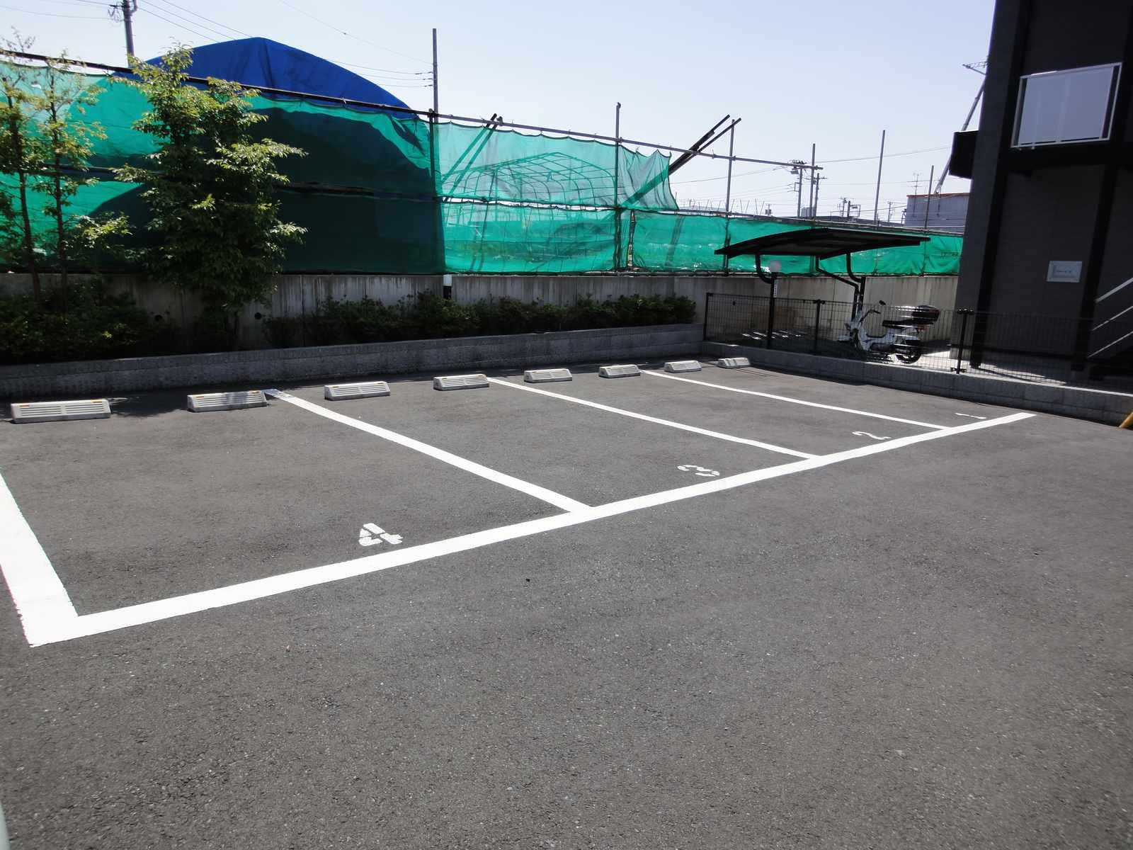 フローラⅡ(43557)の外観・駐車場イメージ1枚目