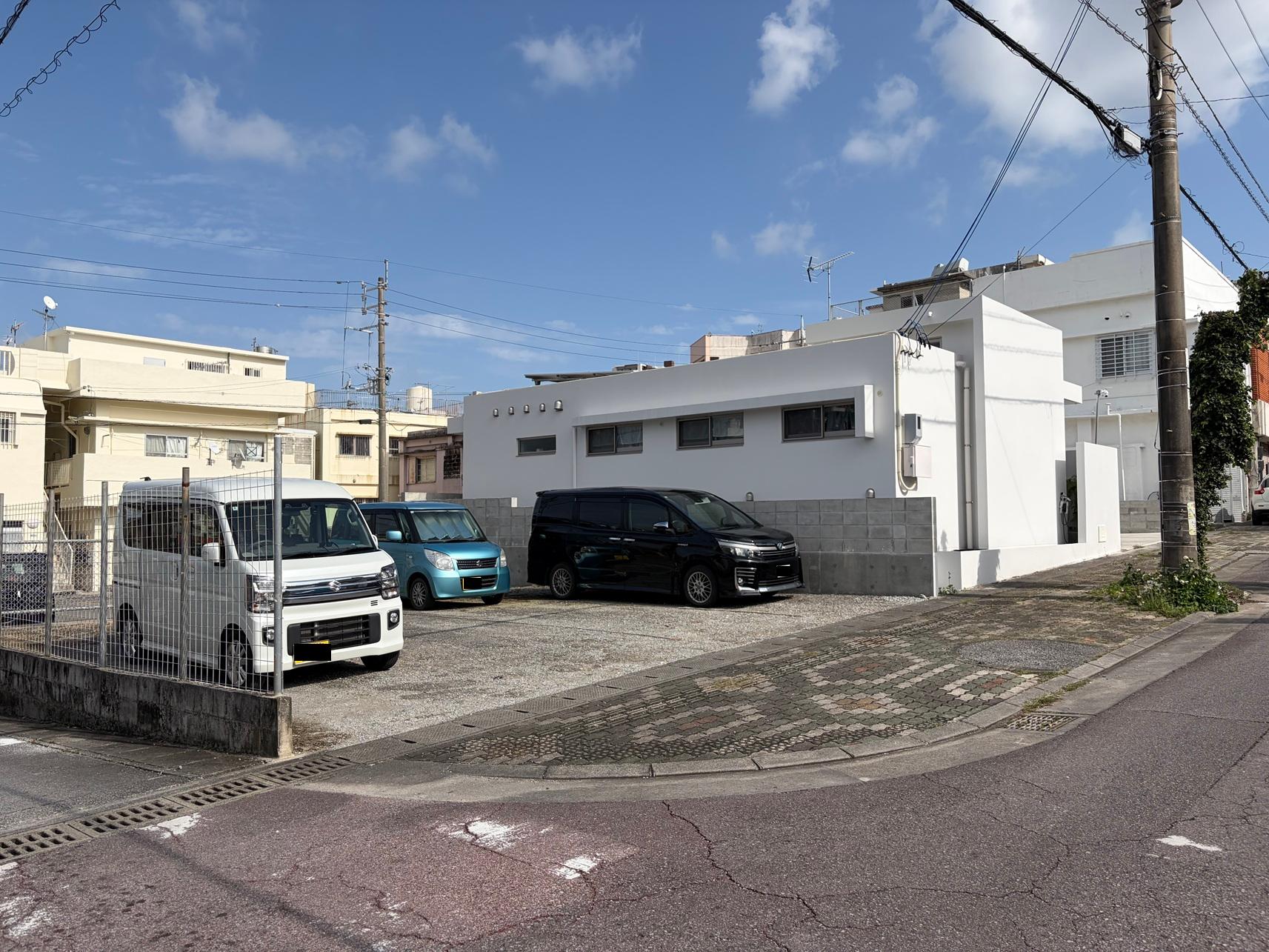 新垣駐車場1の外観・駐車場イメージ2枚目