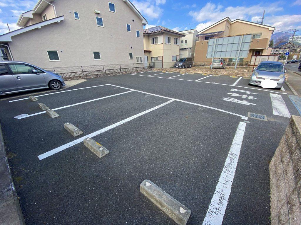 アヴェンティーノ(53850)の外観・駐車場イメージ1枚目