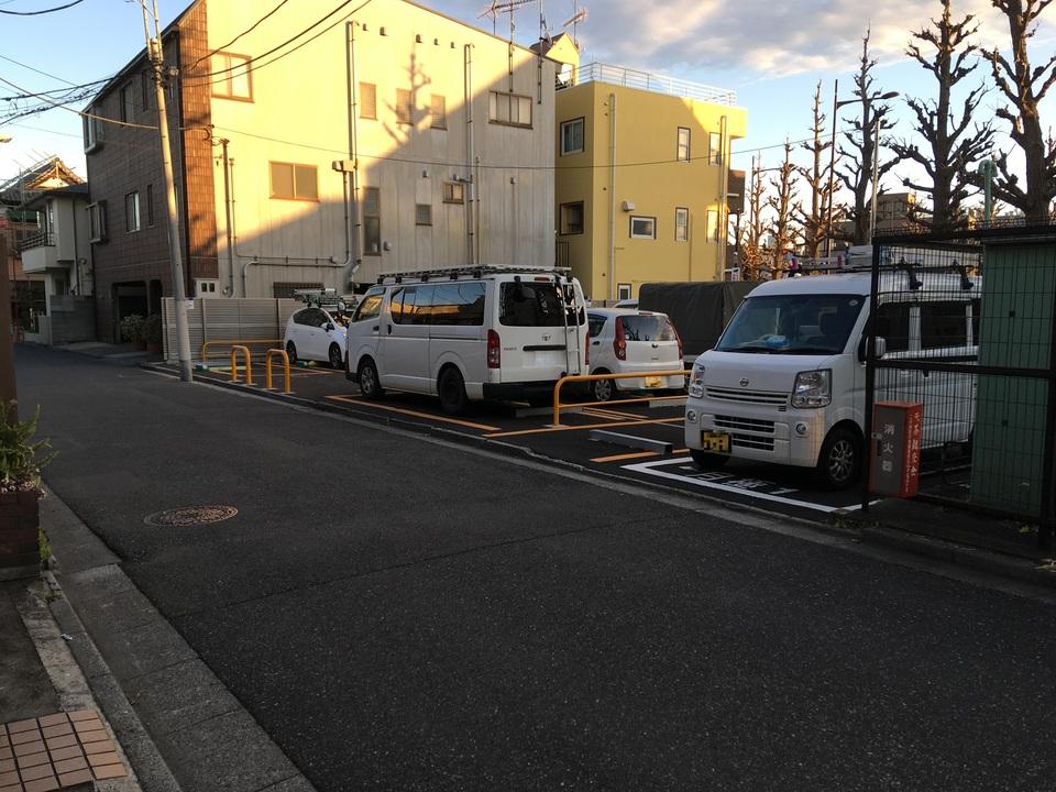 谷中７丁目の外観・駐車場イメージ1枚目