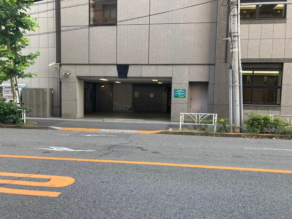 青山ファーストビルの外観・駐車場イメージ3枚目