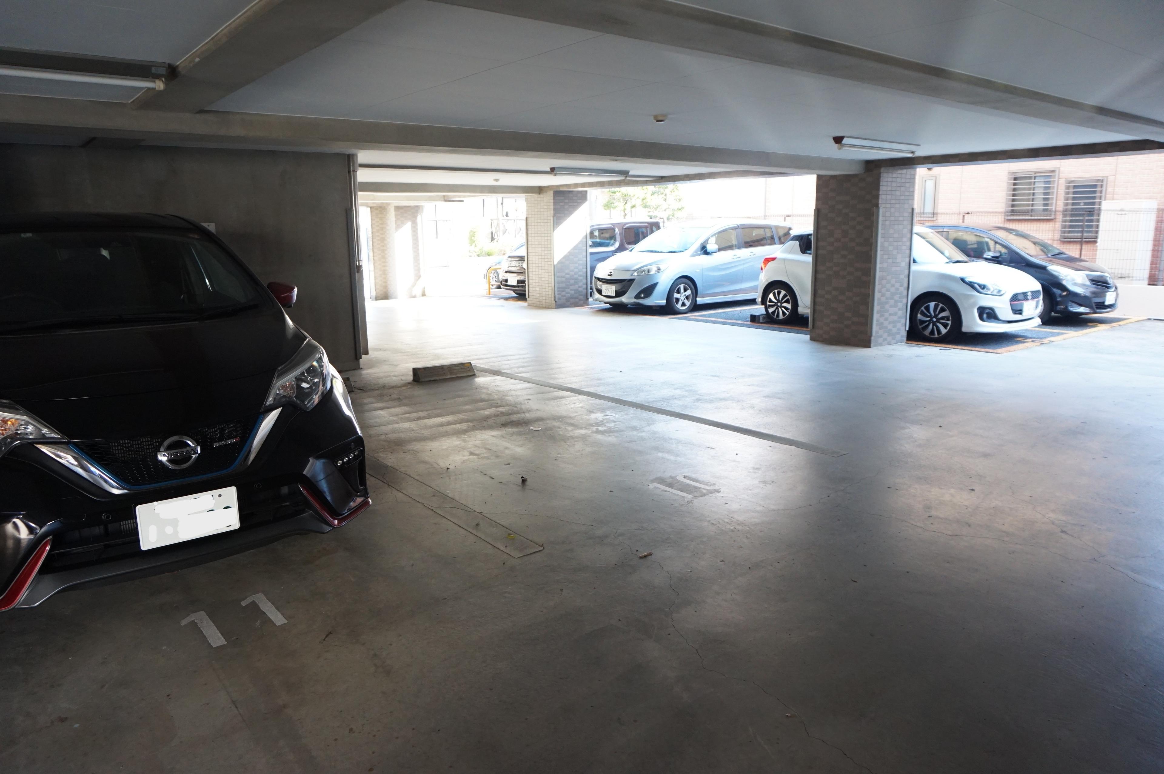 リバレインの外観・駐車場イメージ2枚目