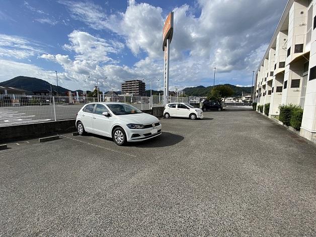 ミナミ(12328)の外観・駐車場イメージ2枚目
