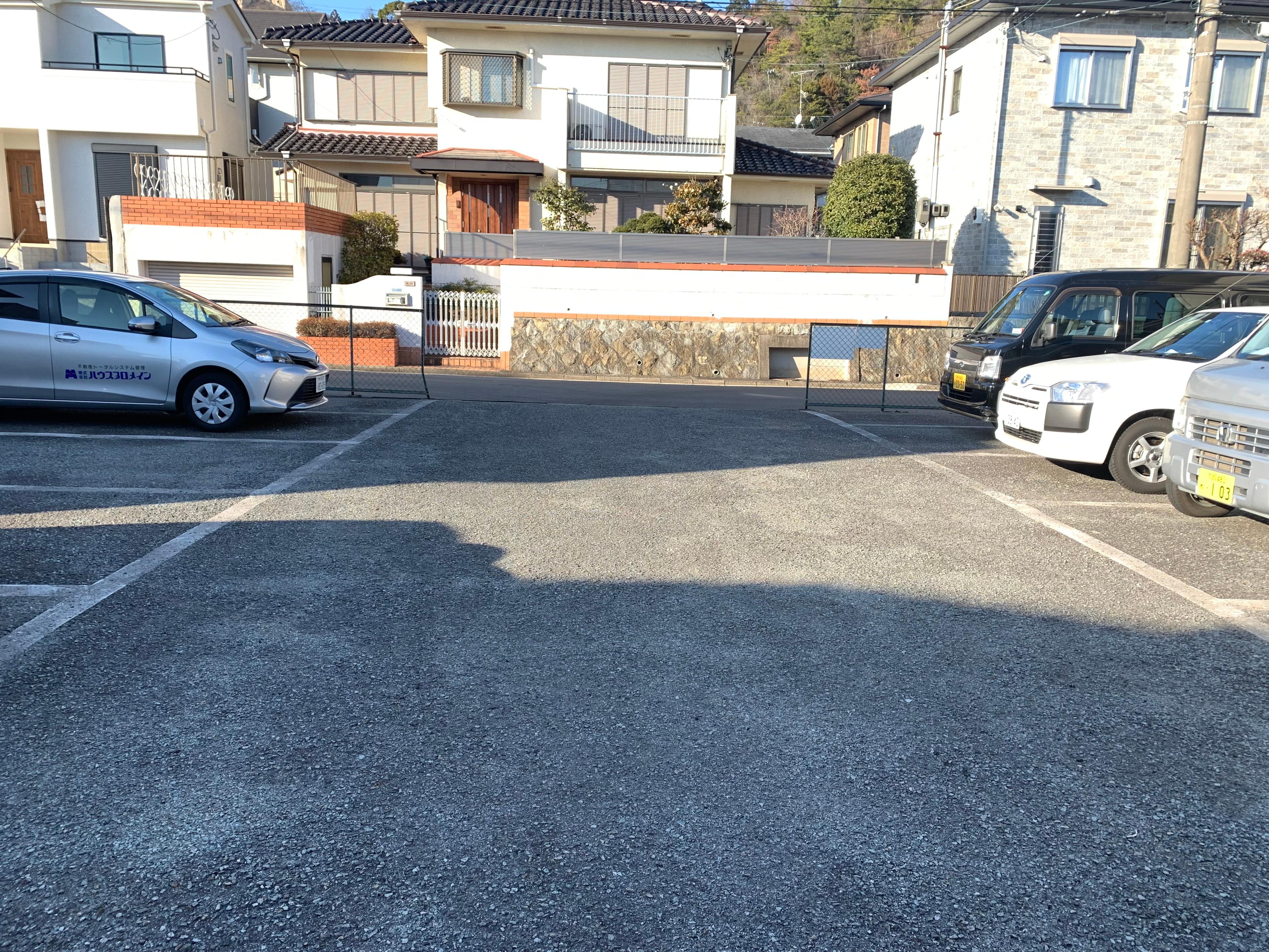 中山台1丁目パーキングの外観・駐車場イメージ2枚目