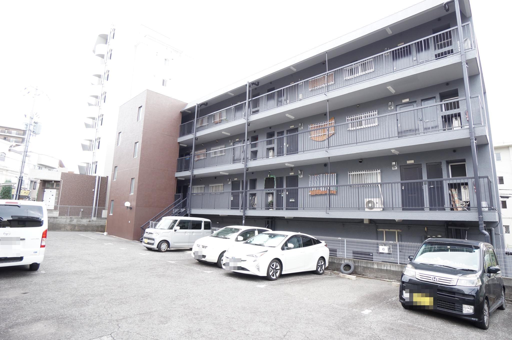 千里丘KMハイツ駐車場の外観・駐車場イメージ1枚目