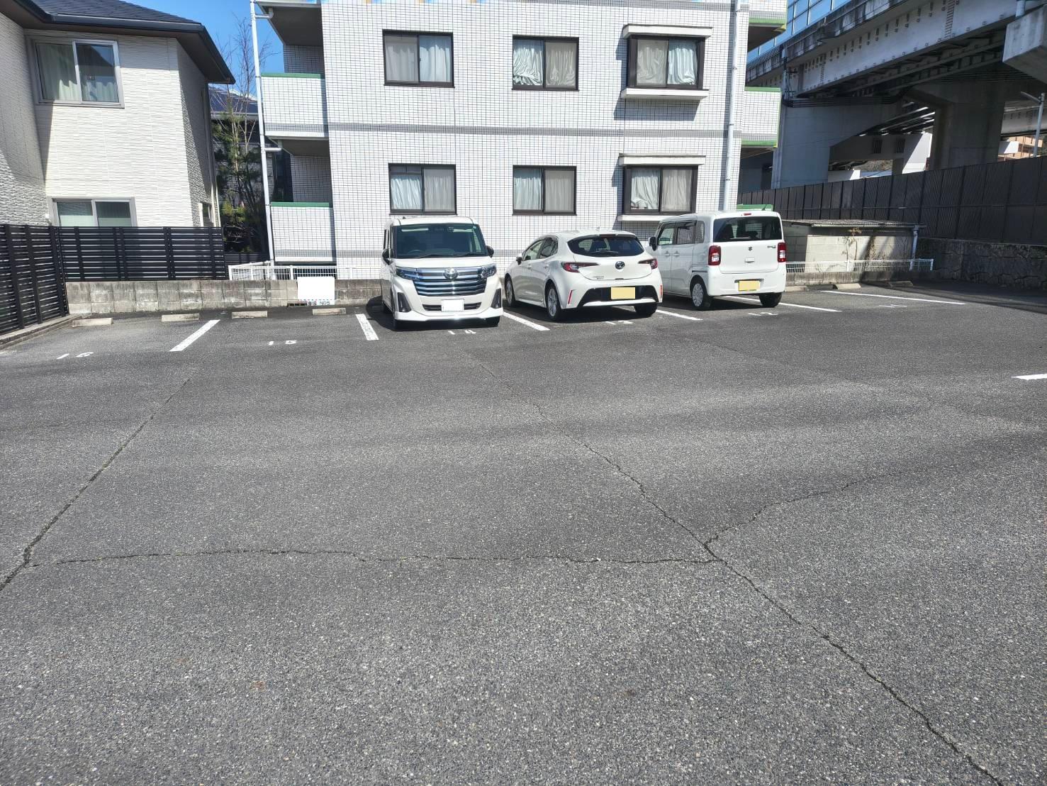 寺迫T駐車場の外観・駐車場イメージ1枚目