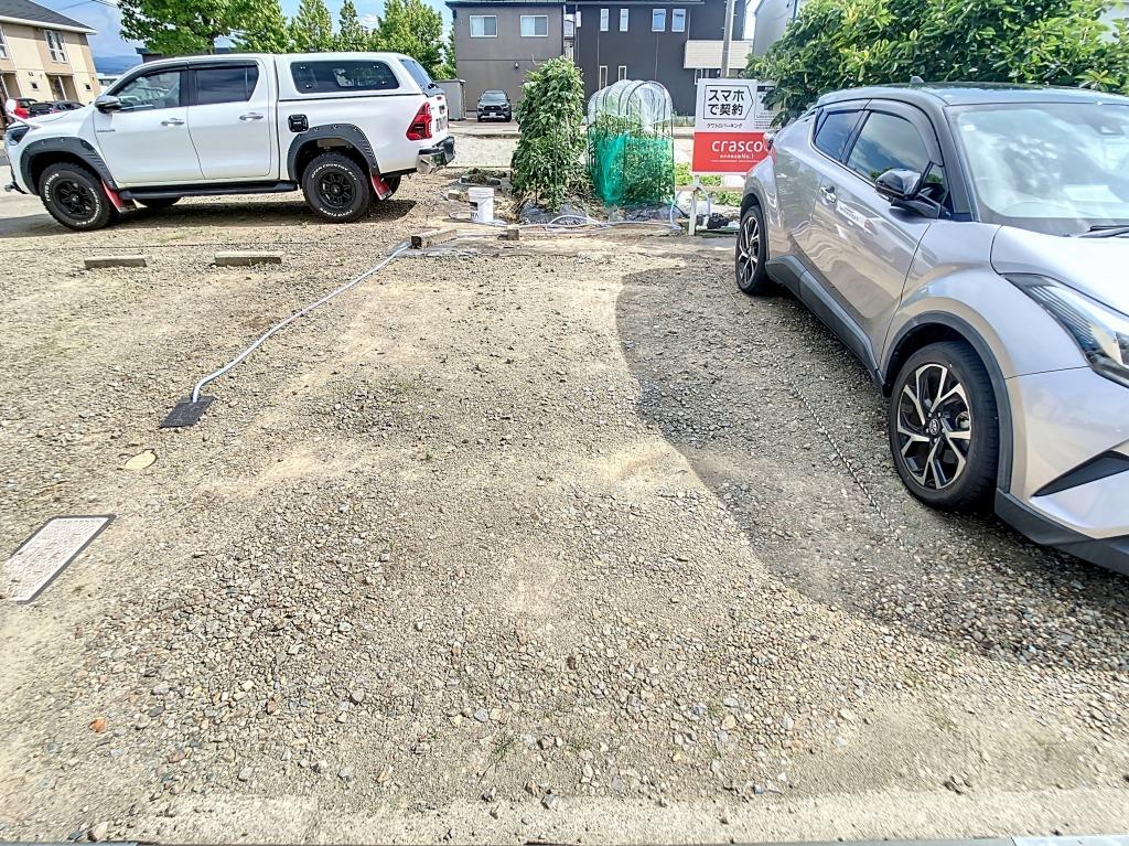 クワトロパーキングの外観・駐車場イメージ3枚目