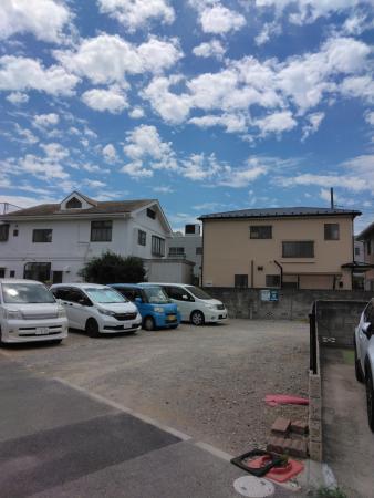 栗原駐車場の外観・駐車場イメージ3枚目