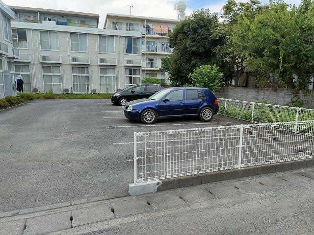 スマート(16434)の外観・駐車場イメージ1枚目