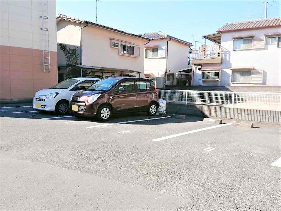 ＩＷＡＳＡ(13512)の外観・駐車場イメージ2枚目