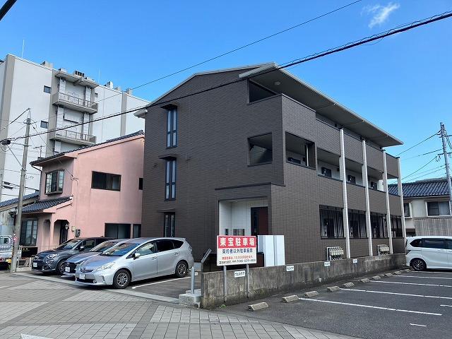 ジュビリー敷地内駐車場（条件付）の外観・駐車場イメージ3枚目