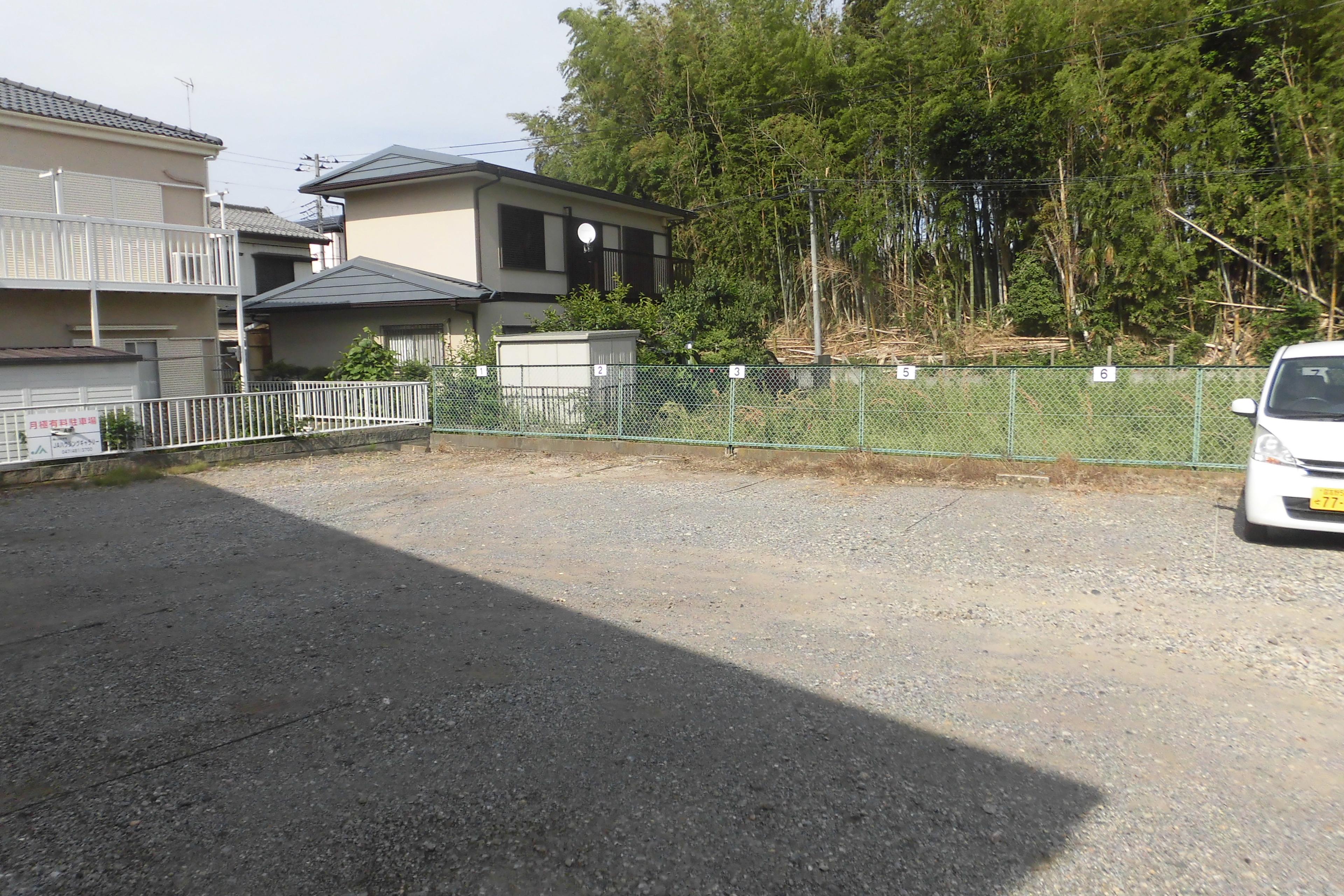 鈴木駐車場の外観・駐車場イメージ2枚目