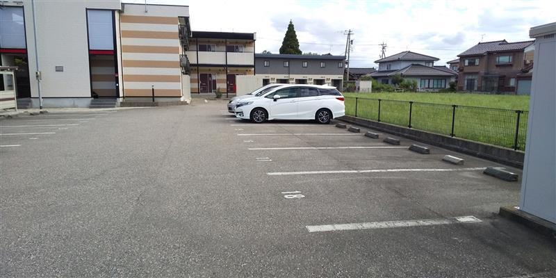 ドリーム(31081)の外観・駐車場イメージ1枚目
