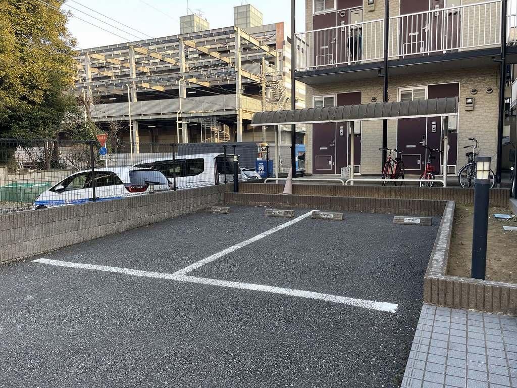 カサブランカⅡ(27367)の外観・駐車場イメージ1枚目