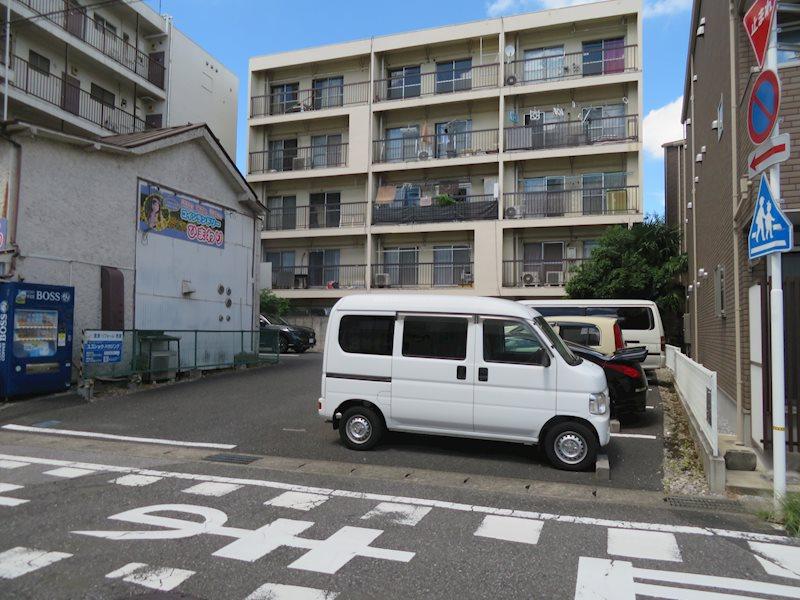 根本鈴木駐車場の外観・駐車場イメージ1枚目