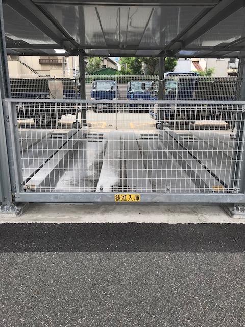 ドーム前いずみビルの外観・駐車場イメージ2枚目