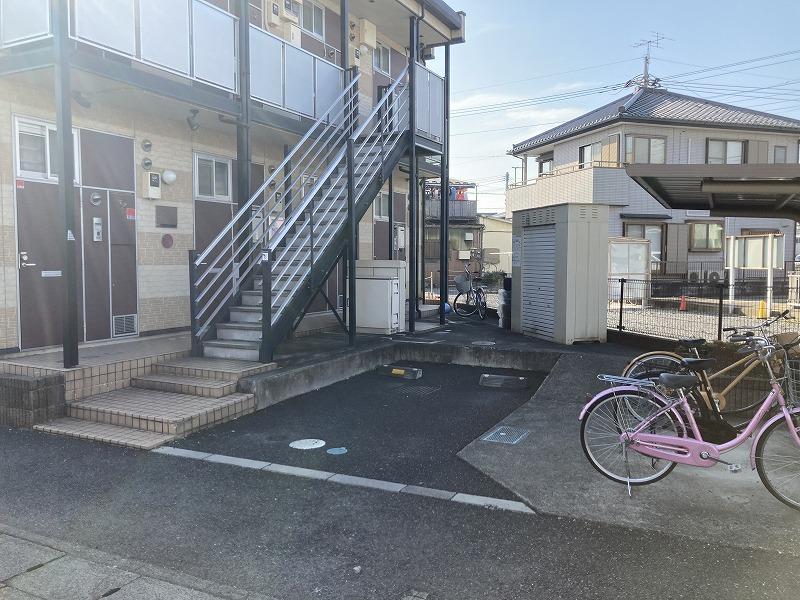 イーストコート(32913)の外観・駐車場イメージ1枚目