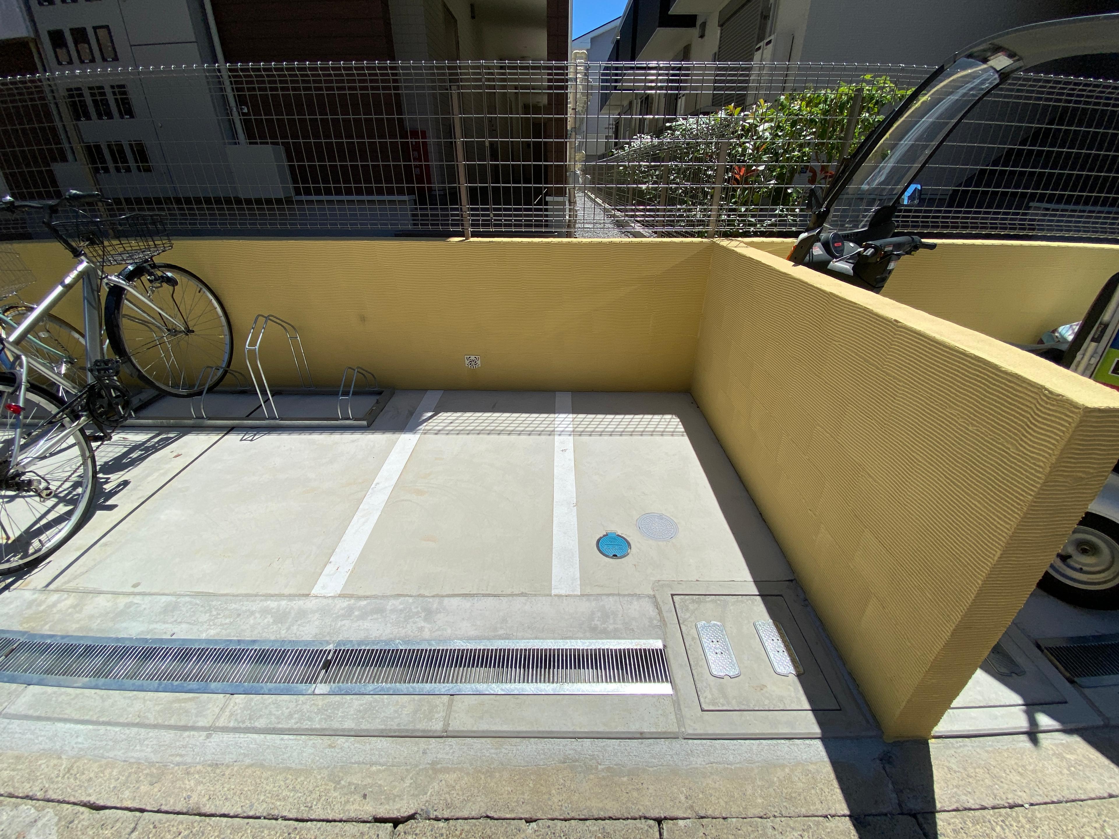 Magnifique(マニフィーク)の外観・駐車場イメージ2枚目