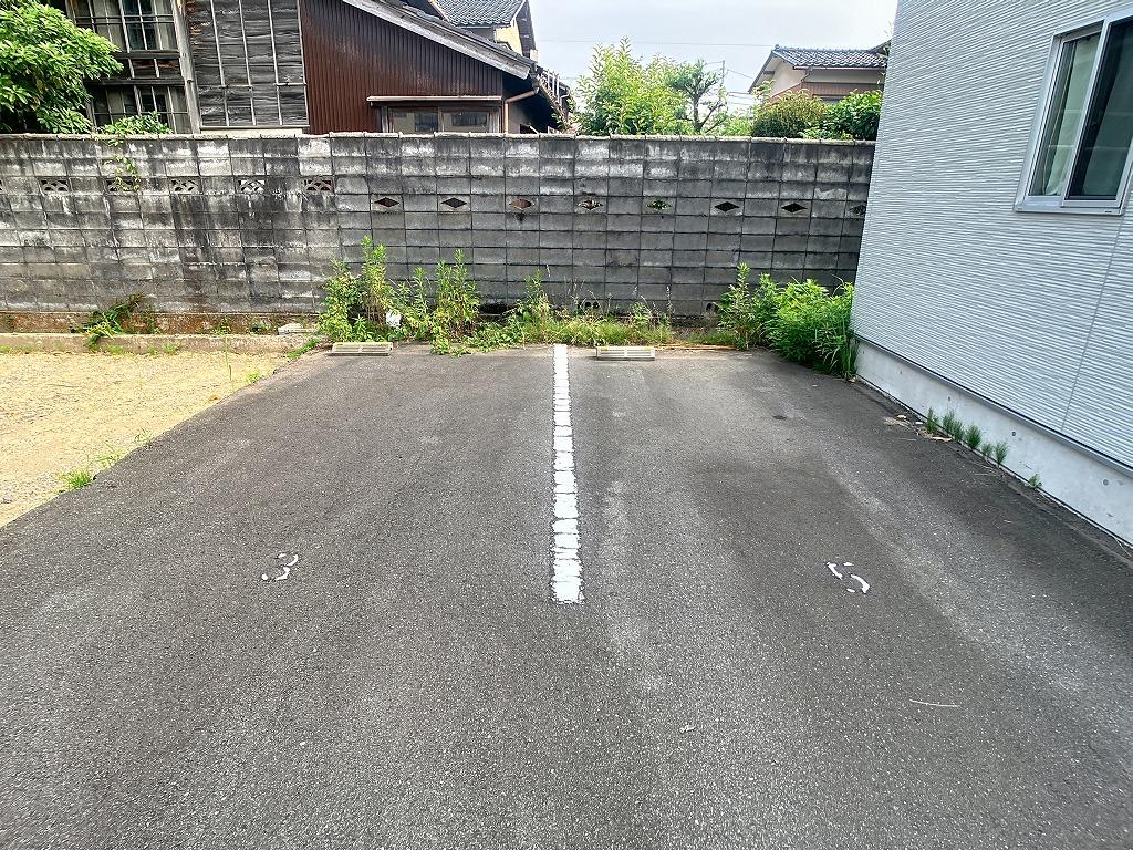 中村町３４２パーキングの外観・駐車場イメージ2枚目