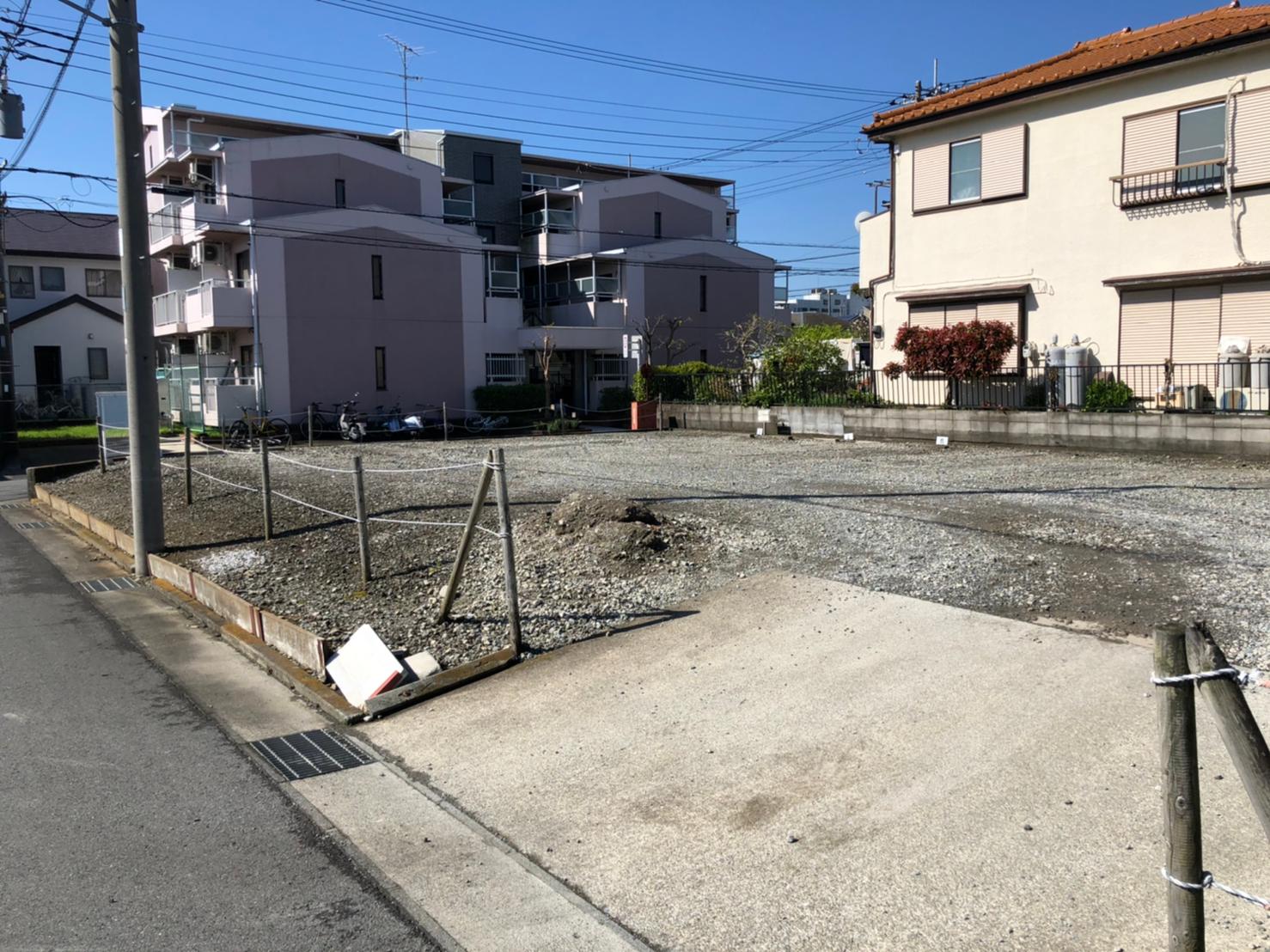 高島駐車場の外観・駐車場イメージ1枚目