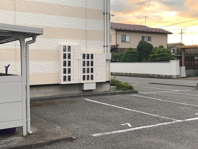 グリーンシャトー(25831)の外観・駐車場イメージ1枚目