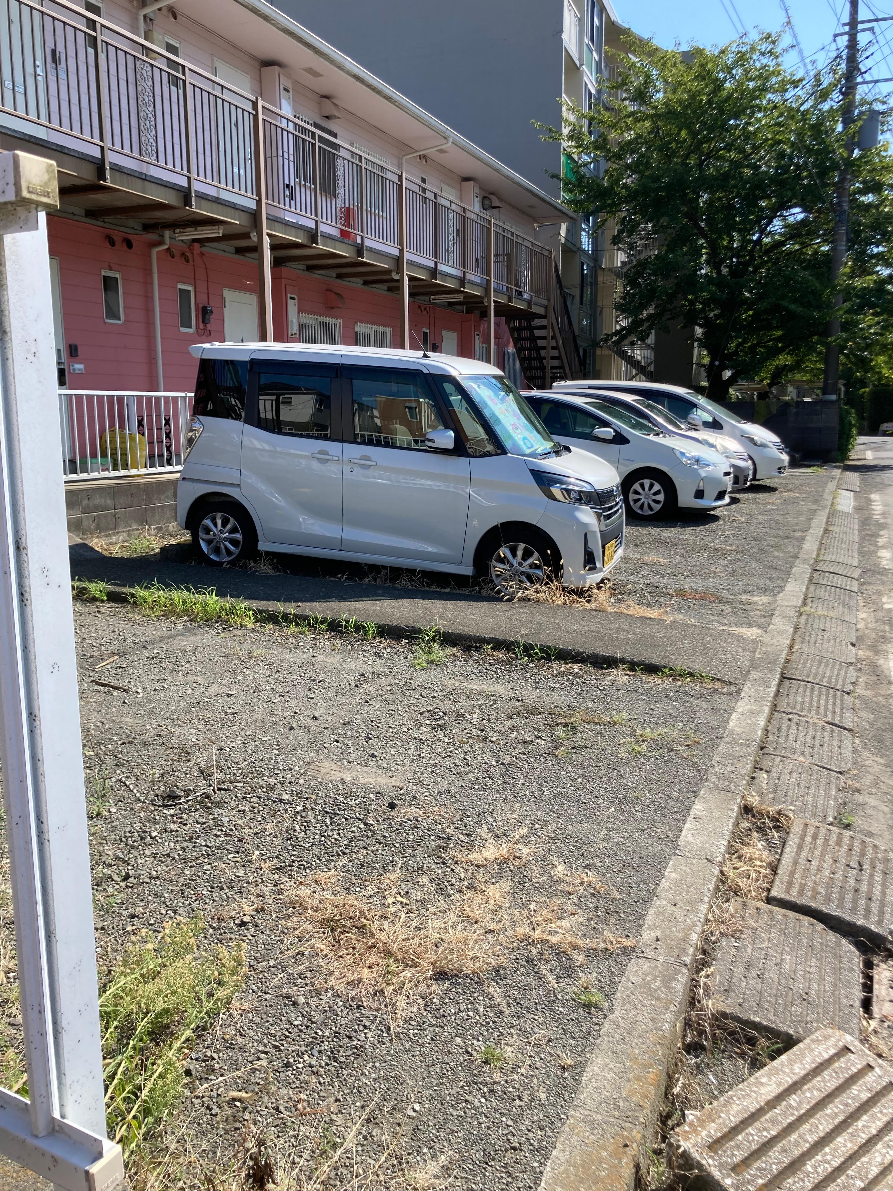 グレースハイツ前駐車場の外観・駐車場イメージ2枚目