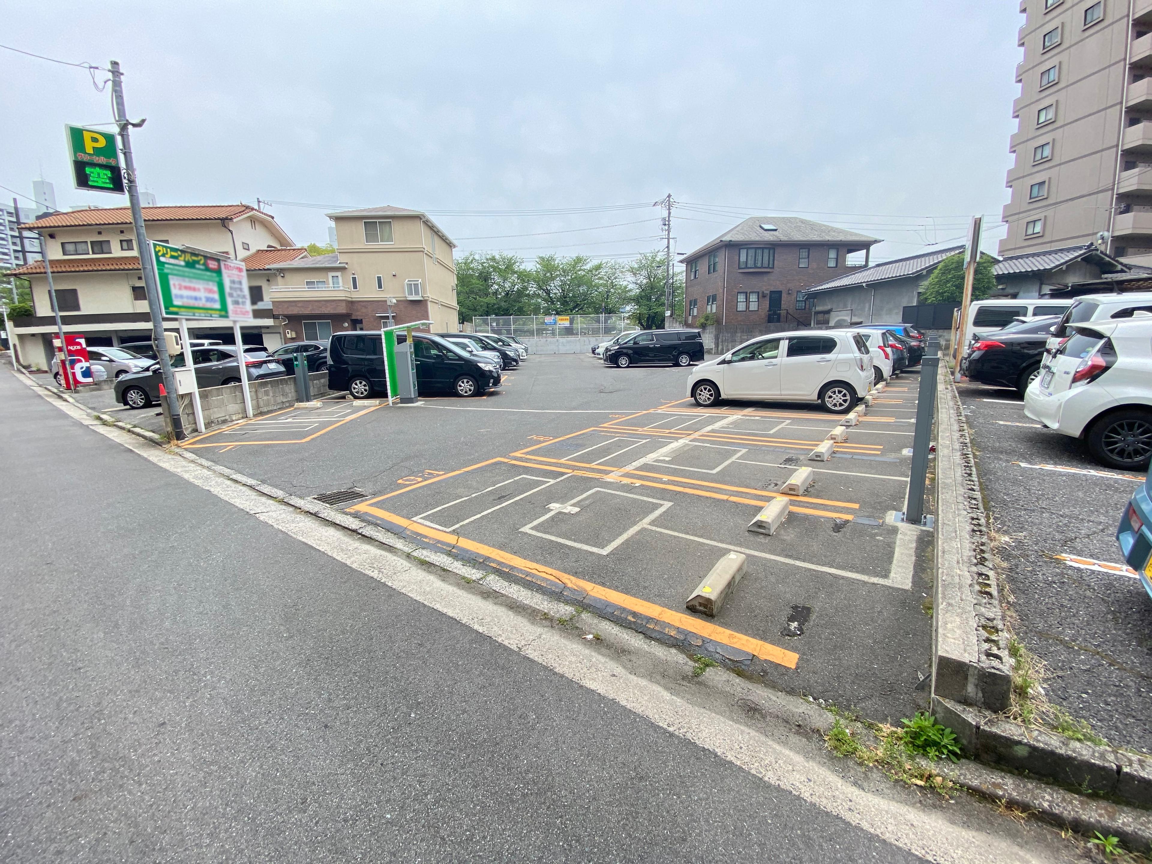 梶山ガレージの外観・駐車場イメージ3枚目